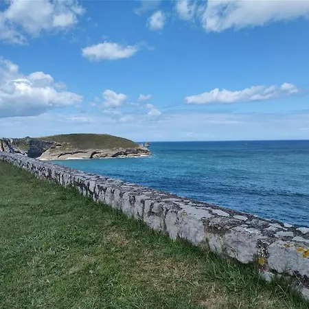 Llamas Llanes