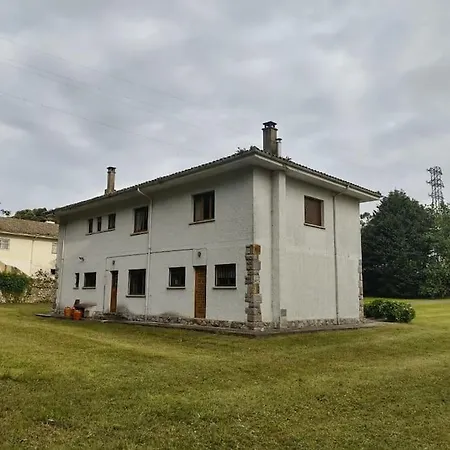 度假居 Llamas 利亚内斯